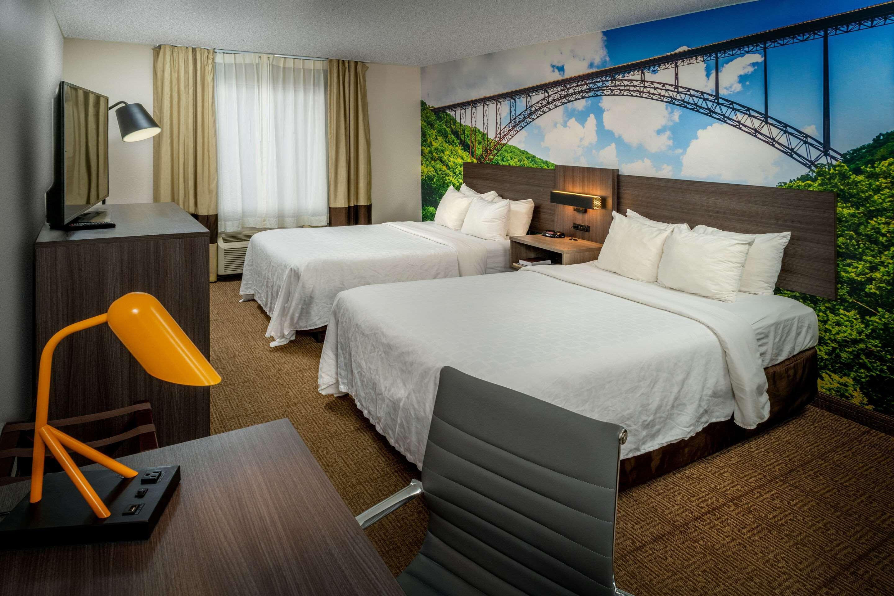 ホテル Clarion Pointe ベックリー エクステリア 写真