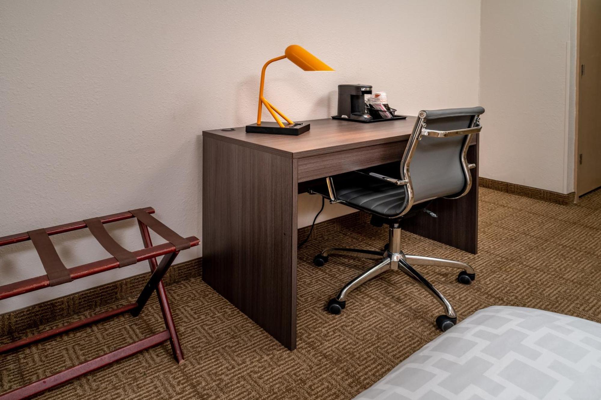 ホテル Clarion Pointe ベックリー 部屋 写真